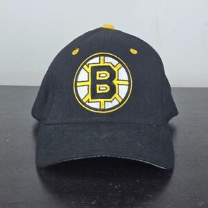 Boston Bruins Vintage 90s STARTER NHL Hockey Spoked B Starfit Logo Cap Hat